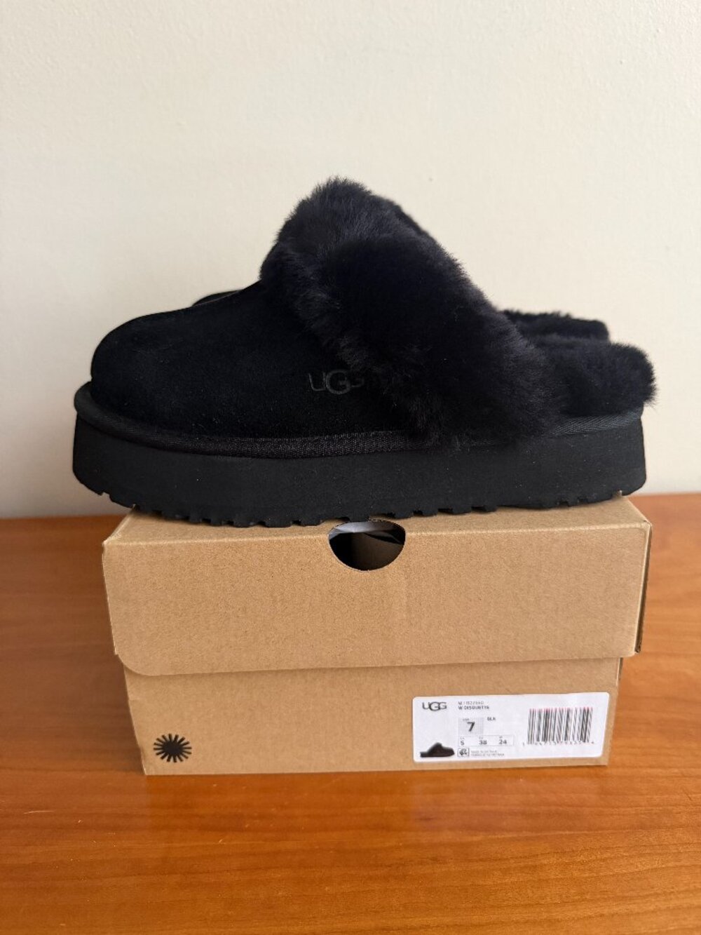 UGG black Disquette platform slippers. NWT. Size 7.